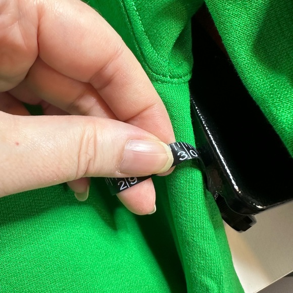 Merry & Bright 3x green sweatshirt Christmas gift holiday sweater - Picture 4 of 5